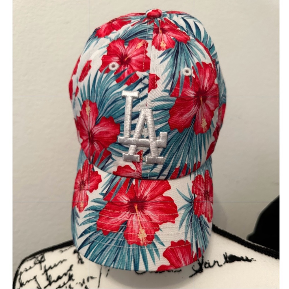 Dodgers 47 Red and Blue Floral Hat